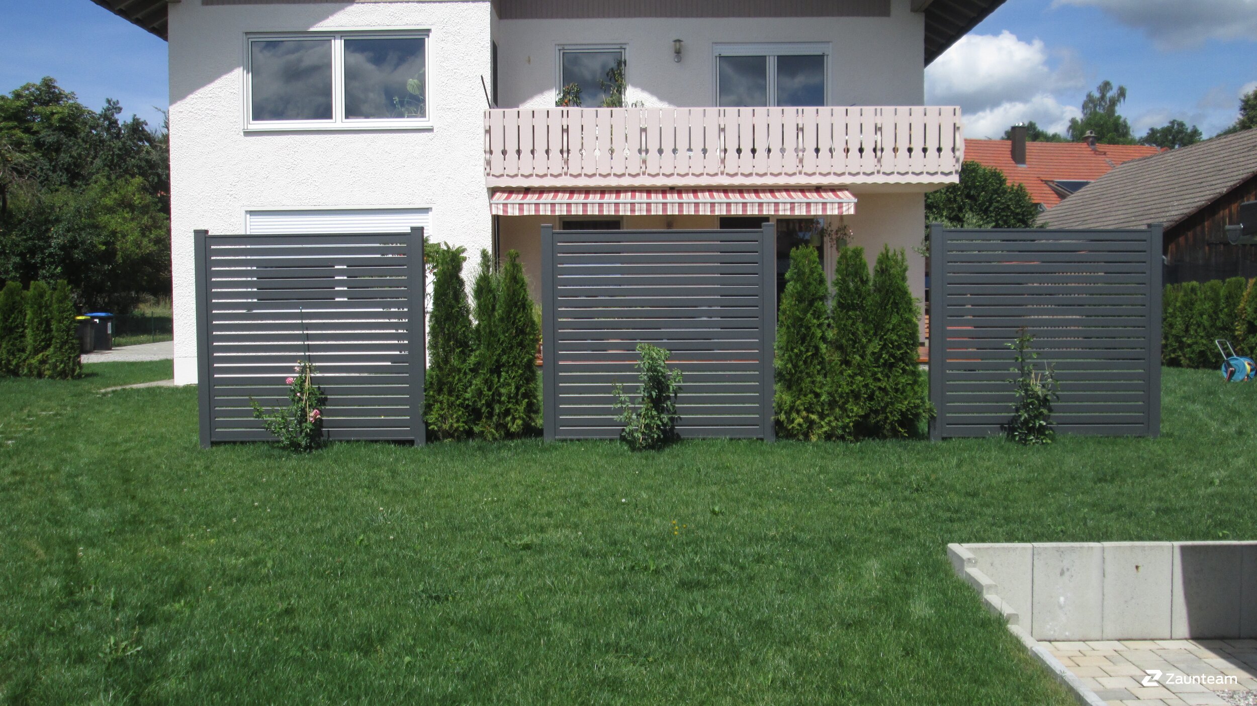 Protection brise-vue en aluminium de 2022 à 86923 Finning Allemagne de Zaunteam Ammersee.