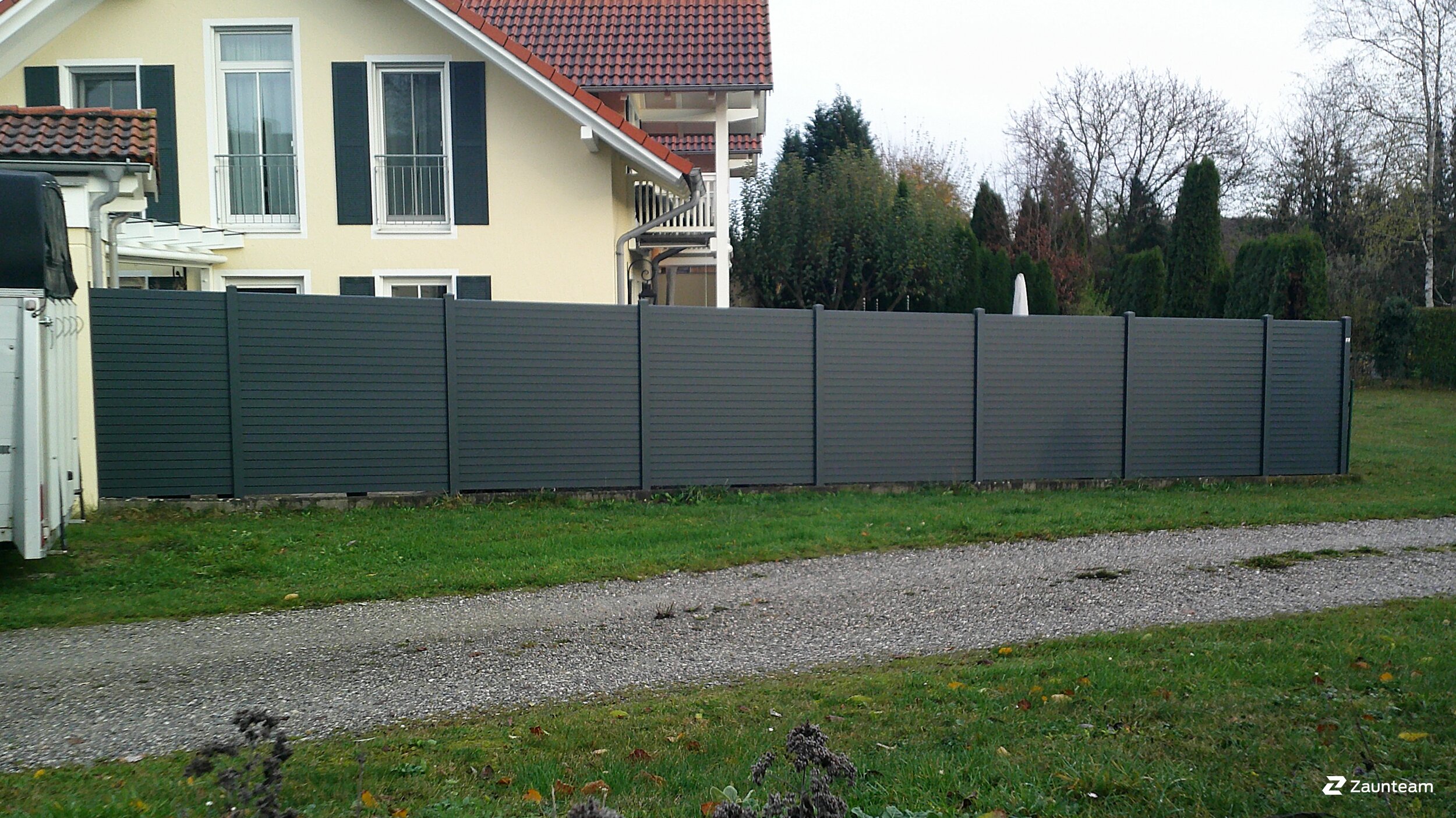 Aluminium Sichtschutz aus dem 2023 in 86911 Dießen Deutschland von Zaunteam Ammersee.