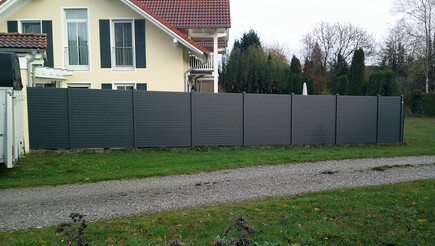 Aluminium Sichtschutz aus dem 2023 in 86911 Dießen Deutschland von Zaunteam Ammersee.