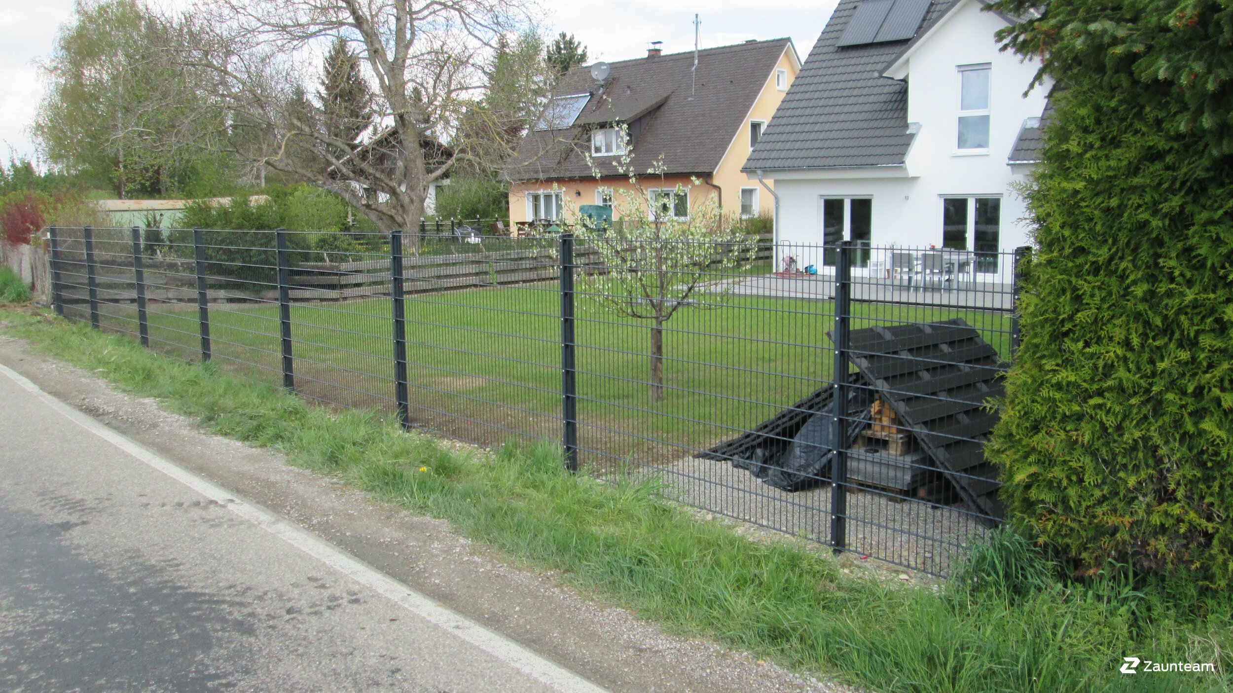 Clôture en panneau double fil de 2022 à 86928 Hofstetten Allemagne de Zaunteam Ammersee.