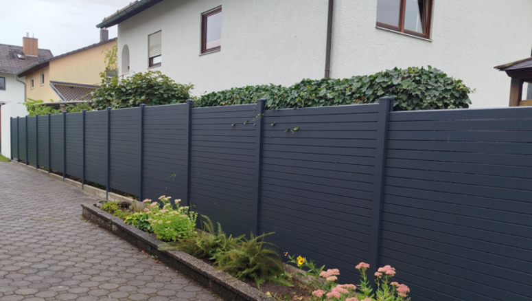 Aluminium Sichtschutz aus dem 2025 in 82256 Fürstenfeldbruck Deutschland von Zaunteam Ammersee.