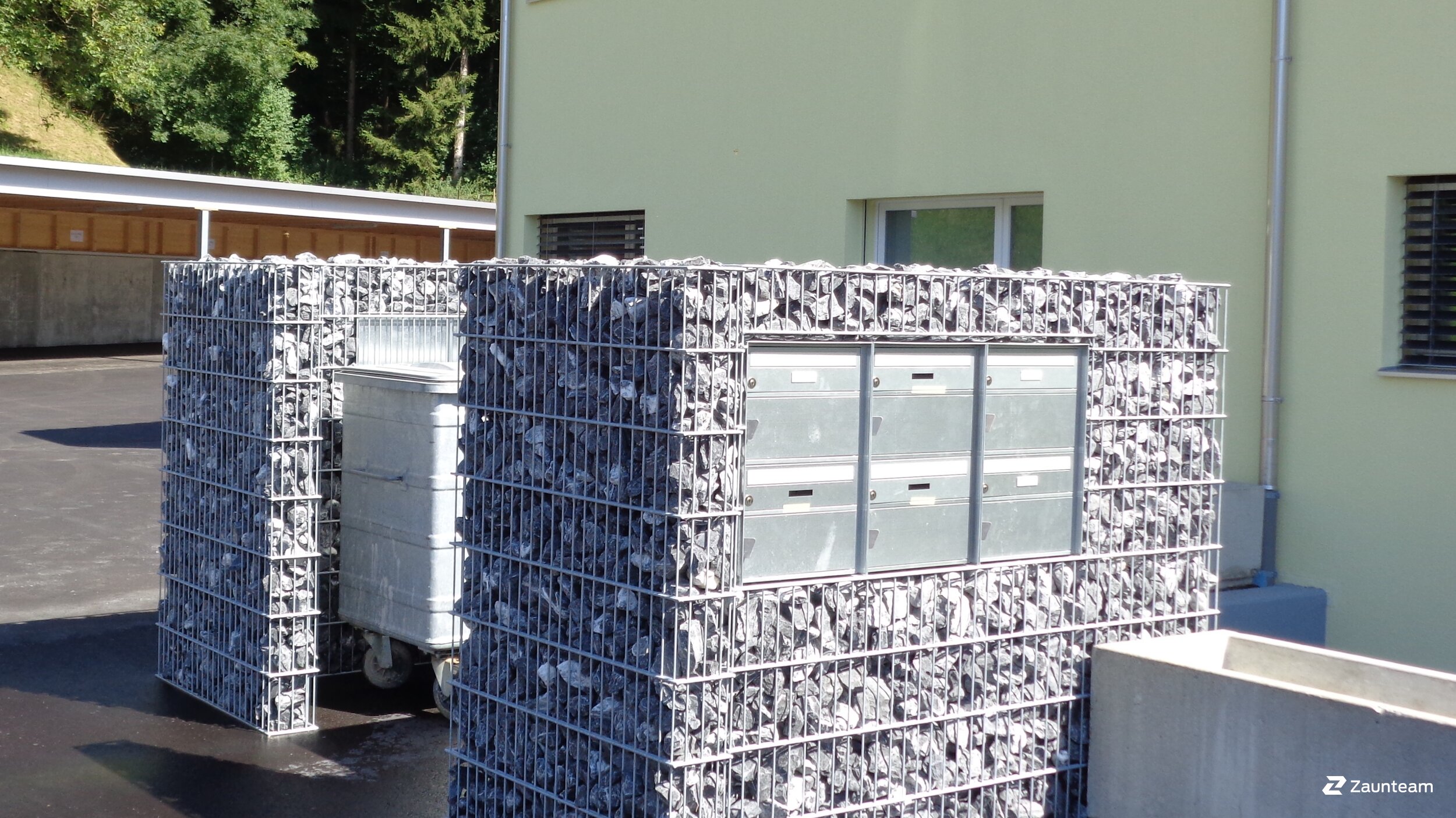 Modèles différents de 2016 à 3475 Riedtwil Suisse de Zaunteam Mittelland GmbH.