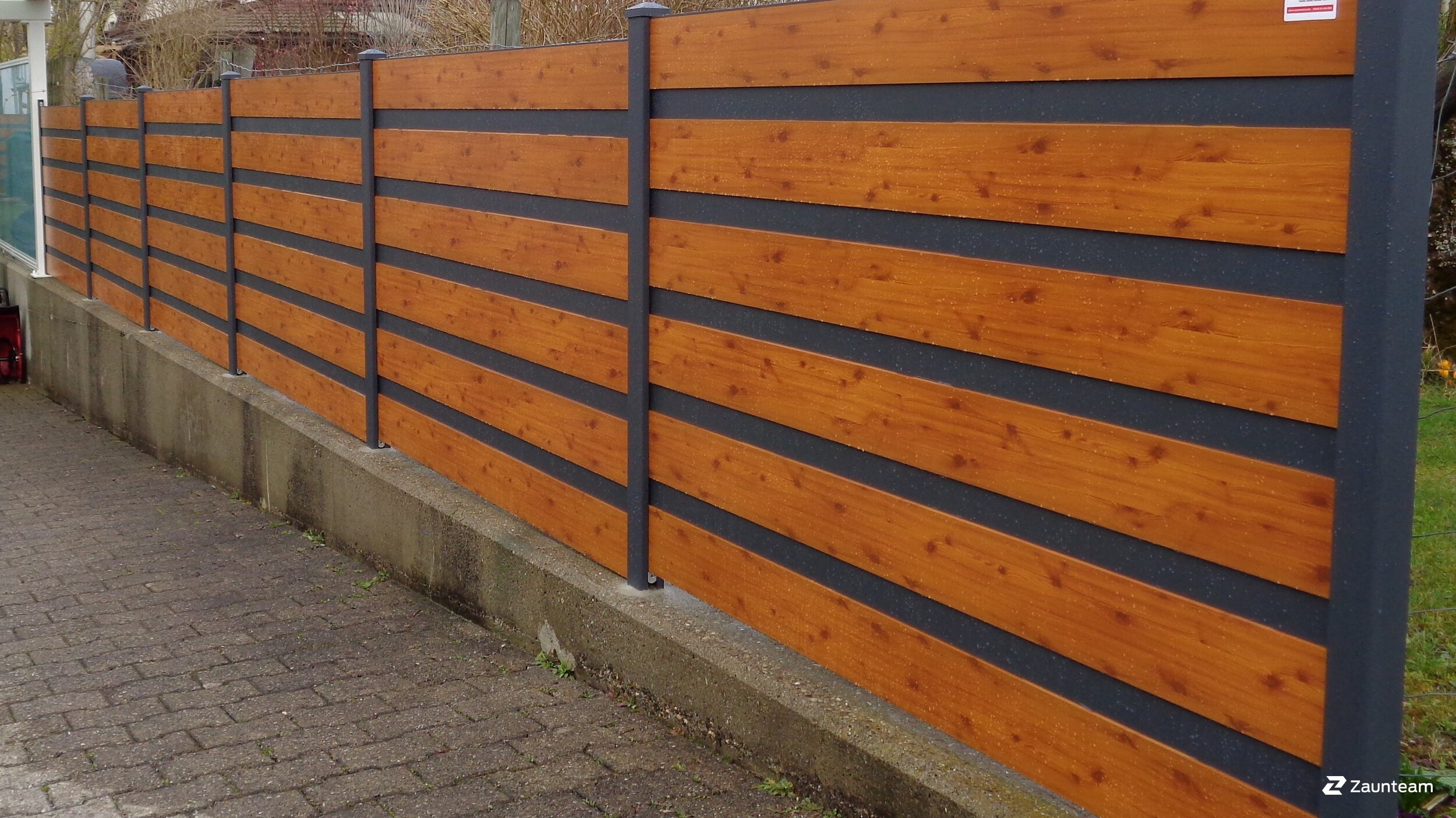 Aluminium Sichtschutz aus dem 2016 in 4900 Langenthal Schweiz von Zaunteam Mittelland GmbH.