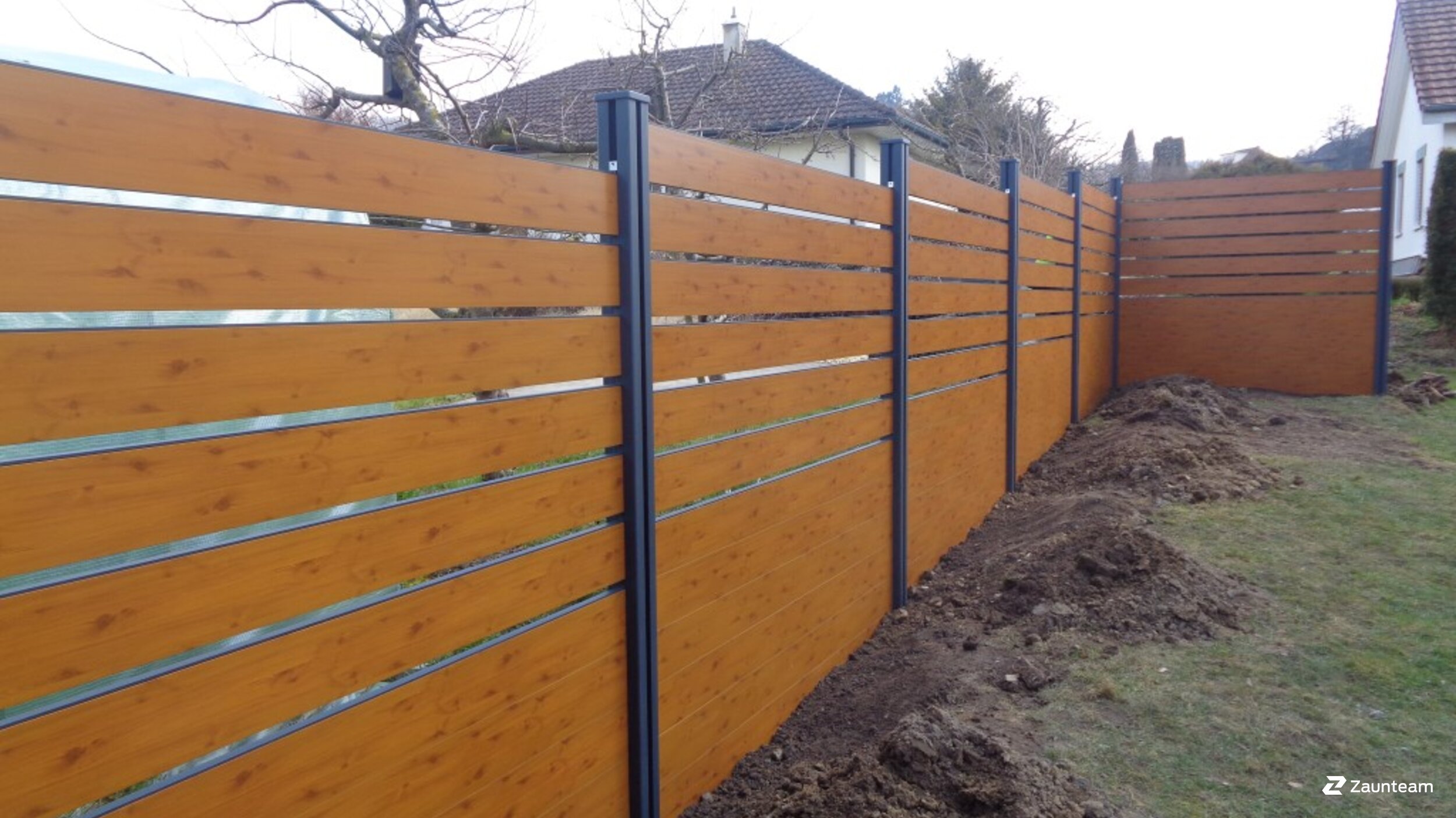Aluminium Sichtschutz aus dem 2018 in 3297 Leuzigen Schweiz von Zaunteam Mittelland GmbH.
