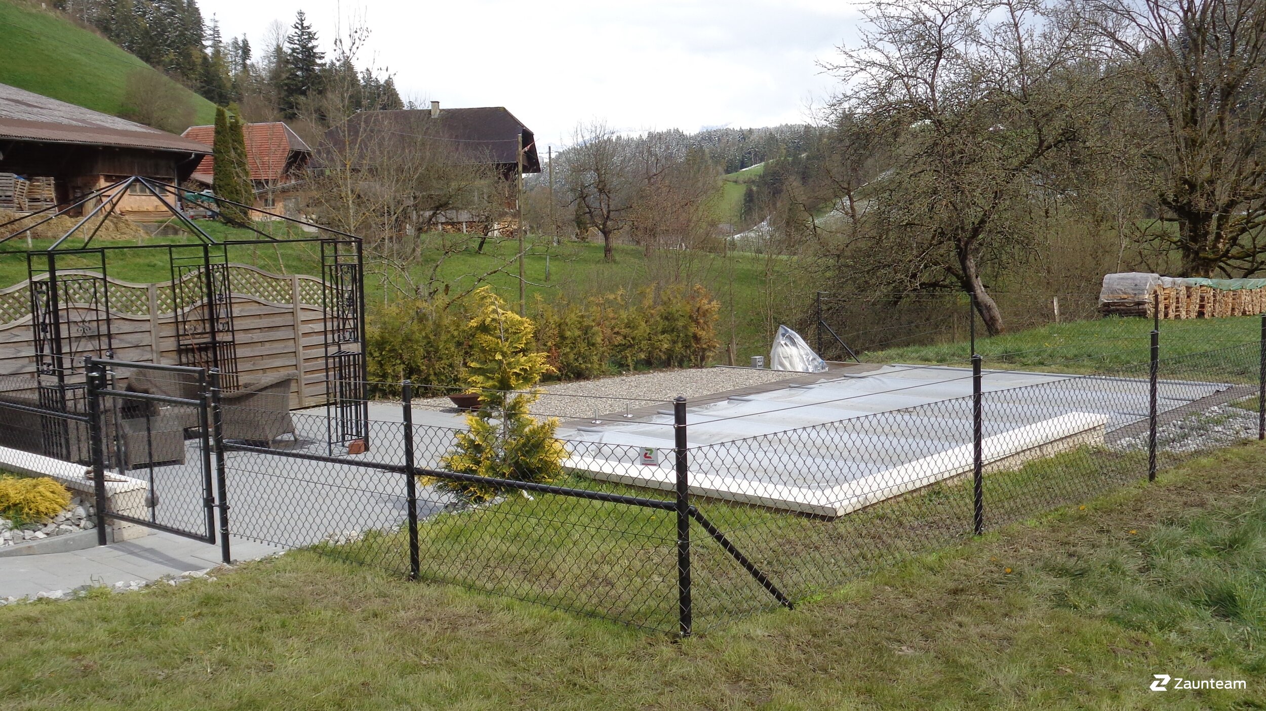 Maschendrahtzaun aus dem 2016 in 3538 Röthenbach im Emmental Schweiz von Zaunteam Mittelland GmbH.