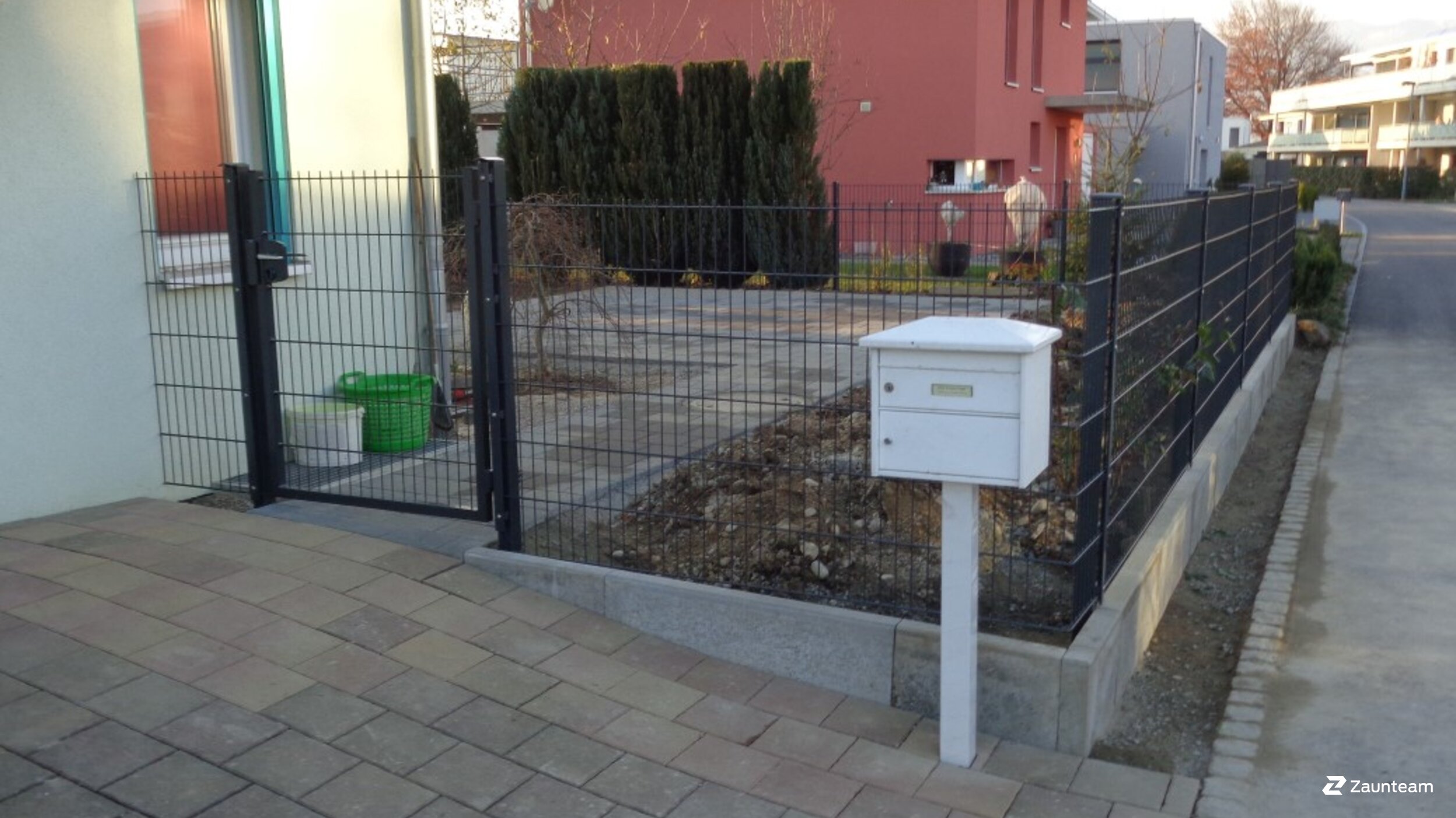 Doppelstabmattenzaun aus dem 2017 in 4553 Subingen Schweiz von Zaunteam Mittelland GmbH.