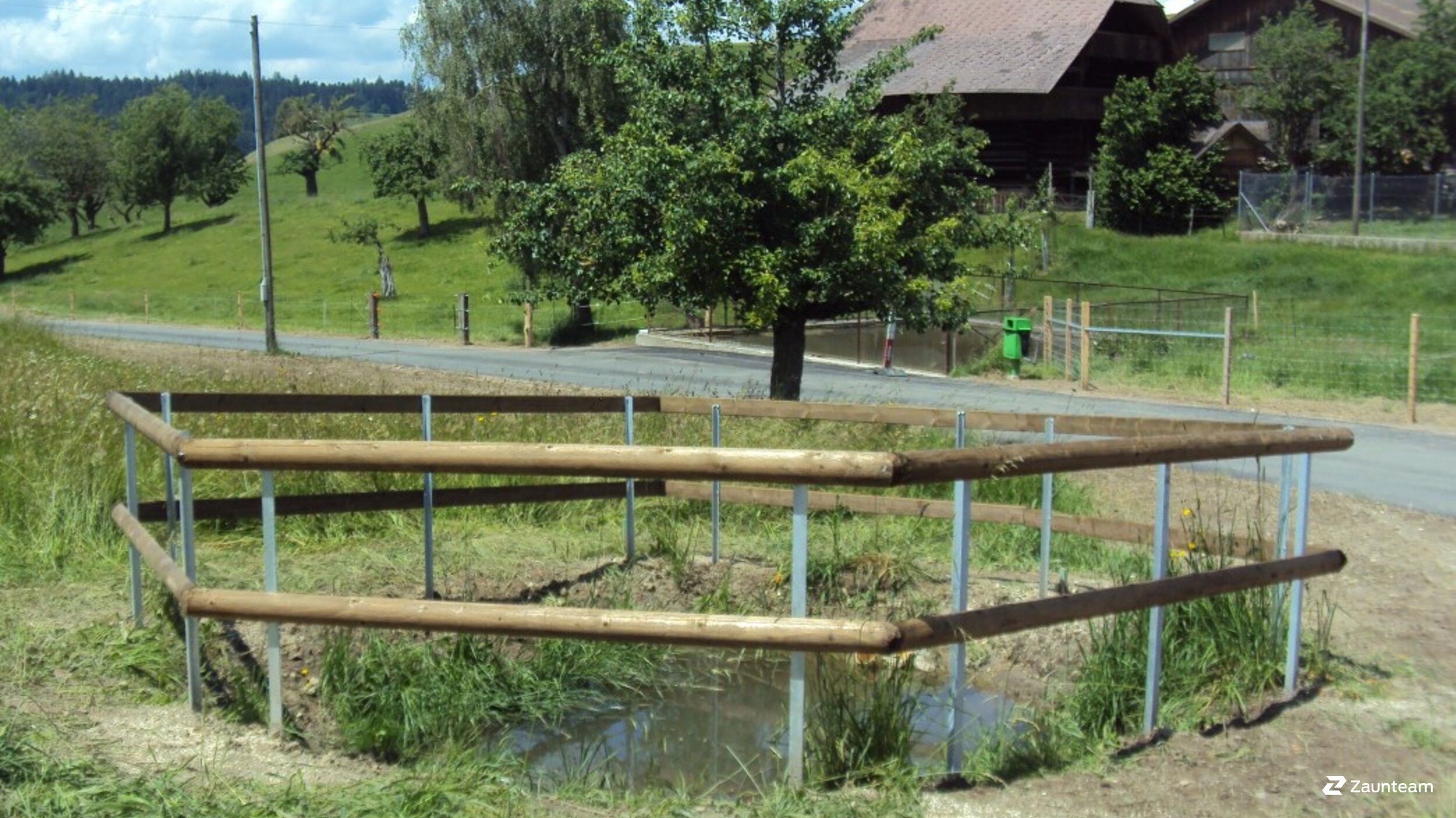 Halbrundlattenzaun aus dem 2018 in 4950 Huttwil Schweiz von Zaunteam Mittelland GmbH.