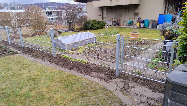 Clôture en panneau double fil de 2026 à 3400 Burgdorf Suisse de Zaunteam Mittelland GmbH.