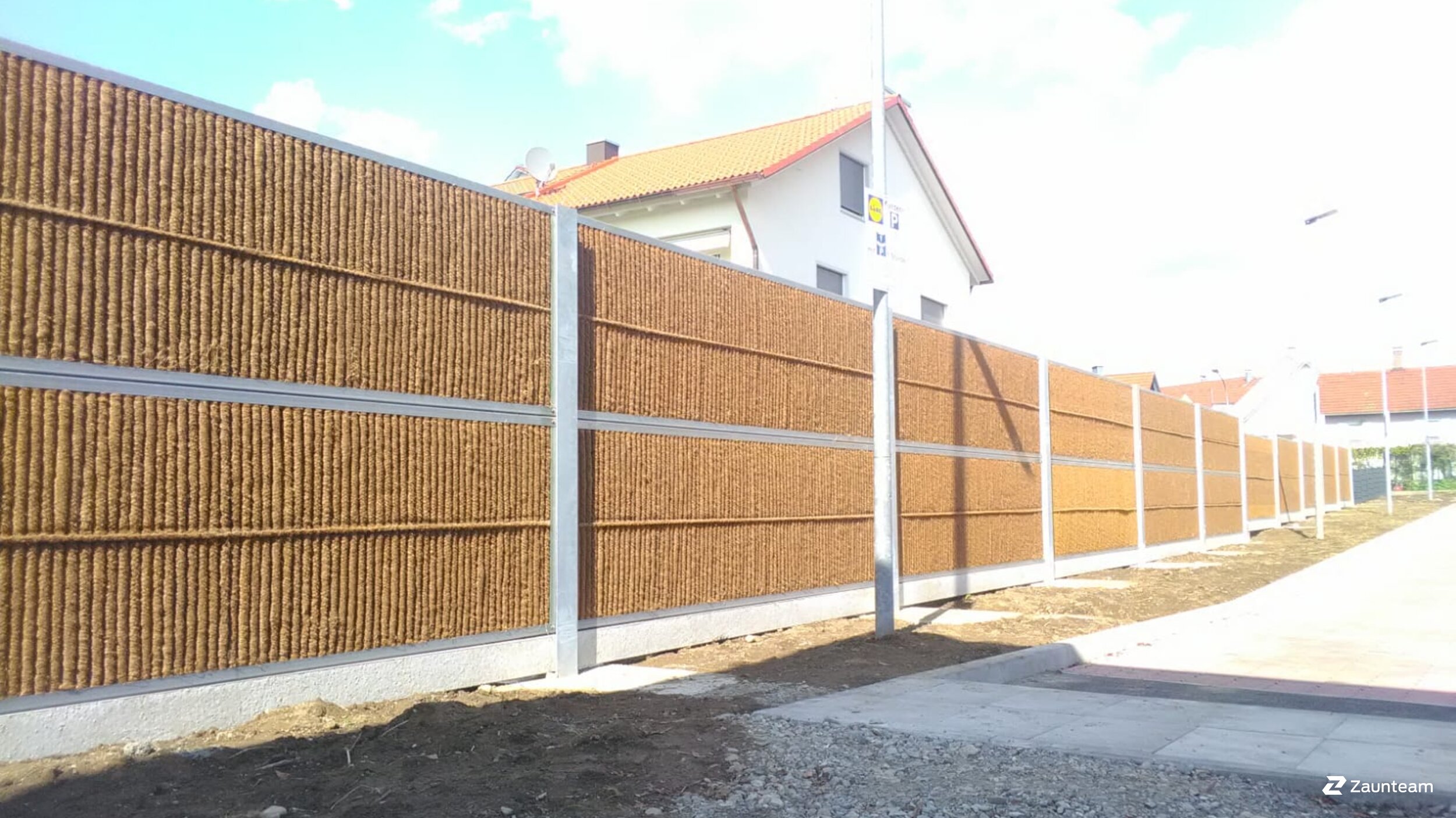 Clôture anti-bruit de 2018 à 88131 Lindau Allemagne de Zaunteam Allgäu.
