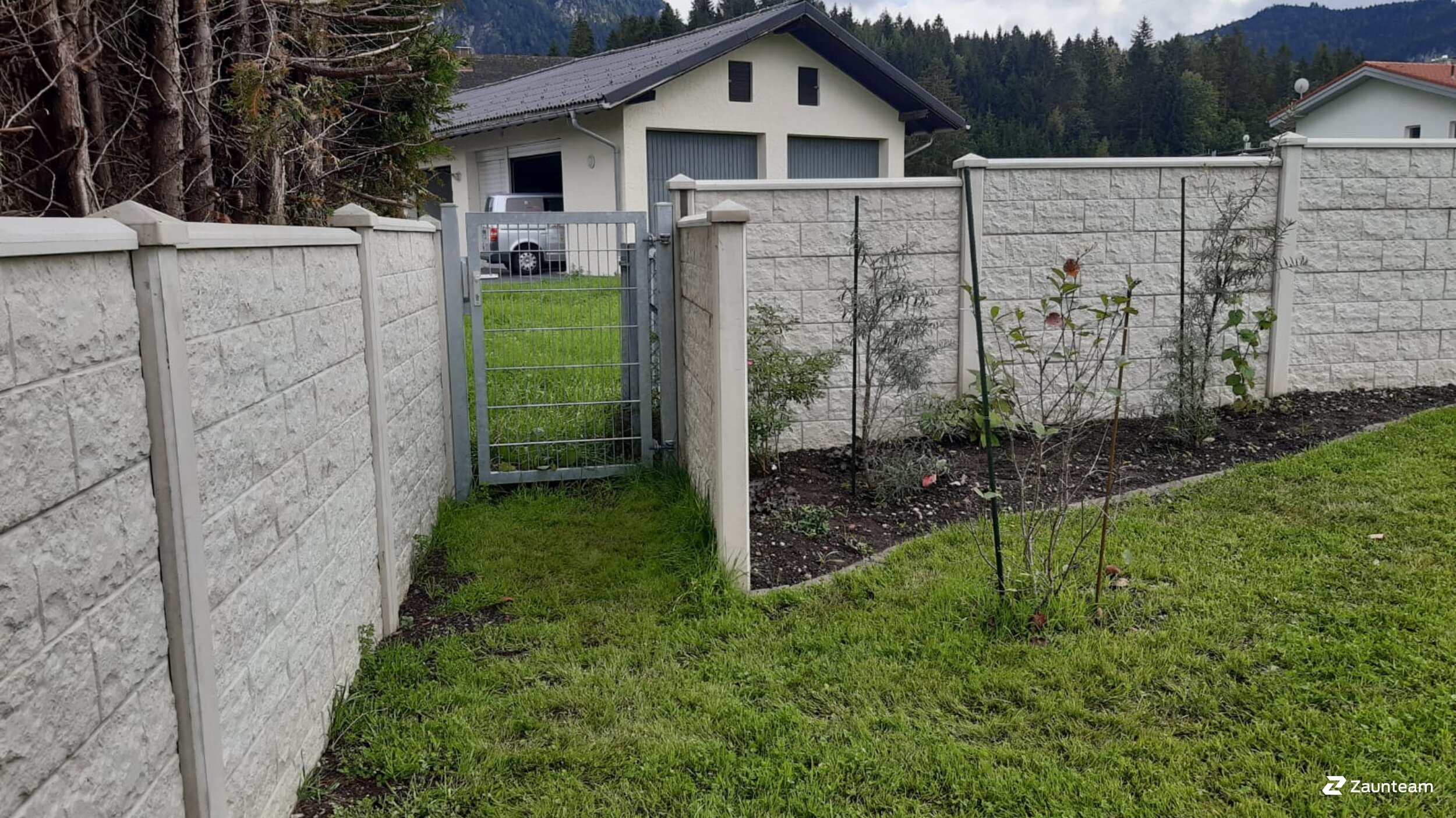 Doppelstabmattenzaun aus dem 2020 in 6600 Breitenwang Österreich von Zaunteam Allgäu.