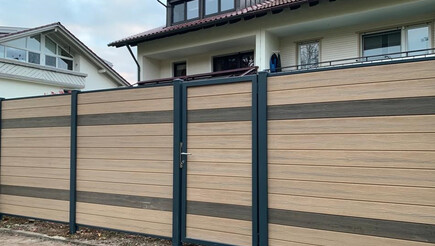 Kunststoff Sichtschutz aus dem 2021 in 87477 Sulzberg Deutschland von Zaunteam Allgäu.