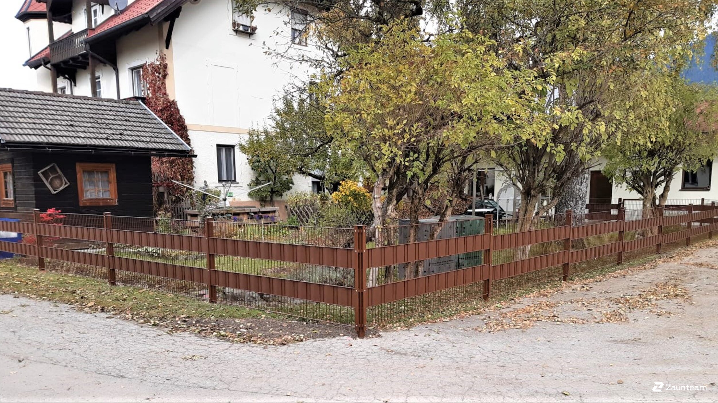 Clôture en panneau double fil de 2021 à 6600 Breitenwang Autriche de Zaunteam Allgäu.