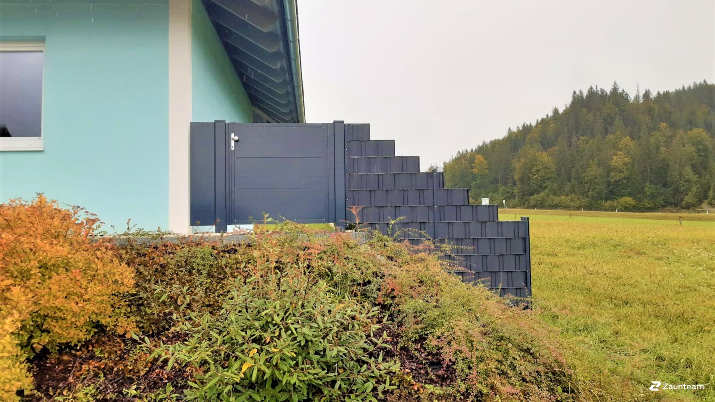 Aluminium Sichtschutz aus dem 2022 in 6611 Heiterwang Österreich von Zaunteam Allgäu.