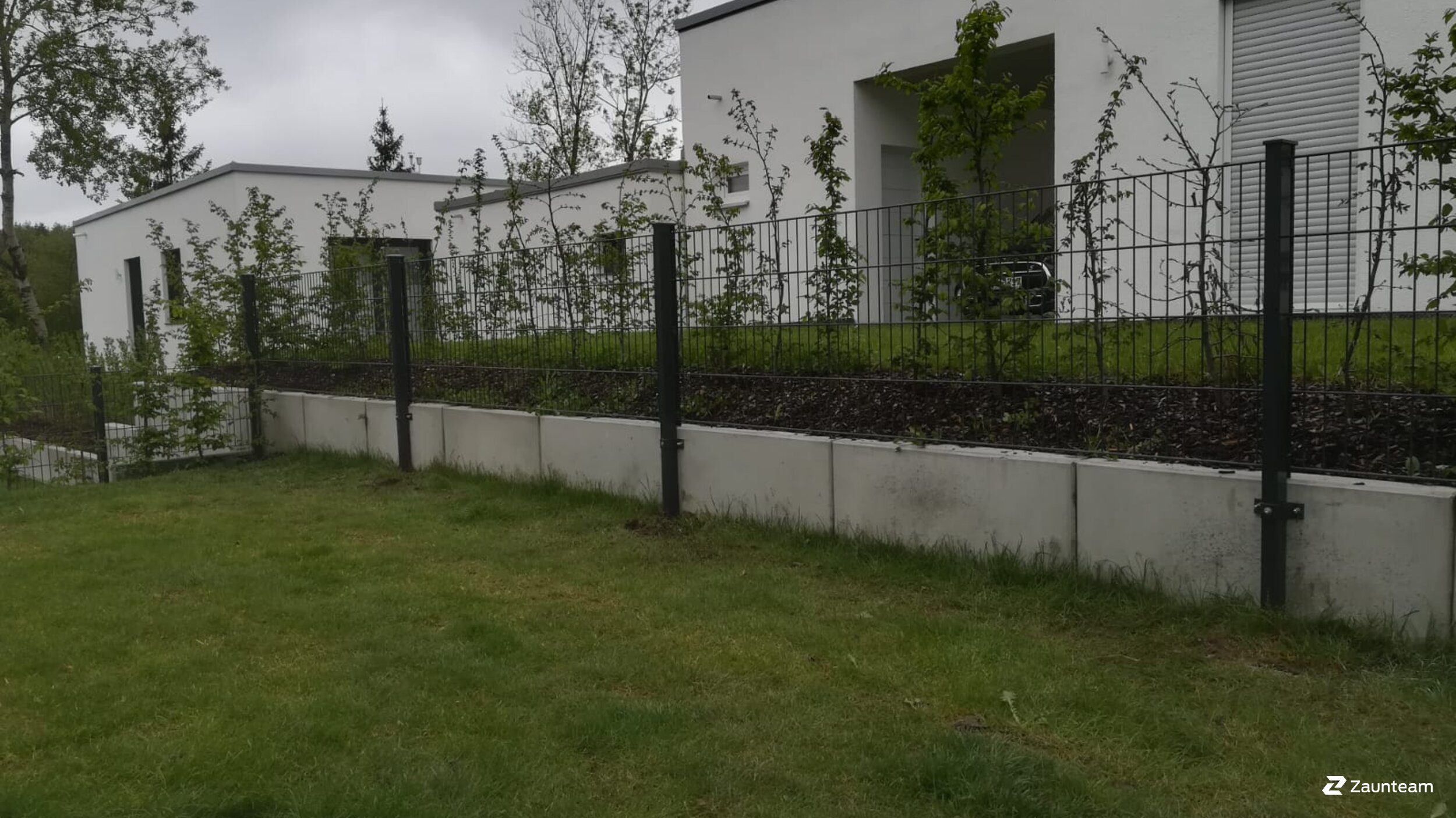 Doppelstabmattenzaun aus dem 2020 in 87448 Waltenhofen Deutschland von Zaunteam Allgäu.