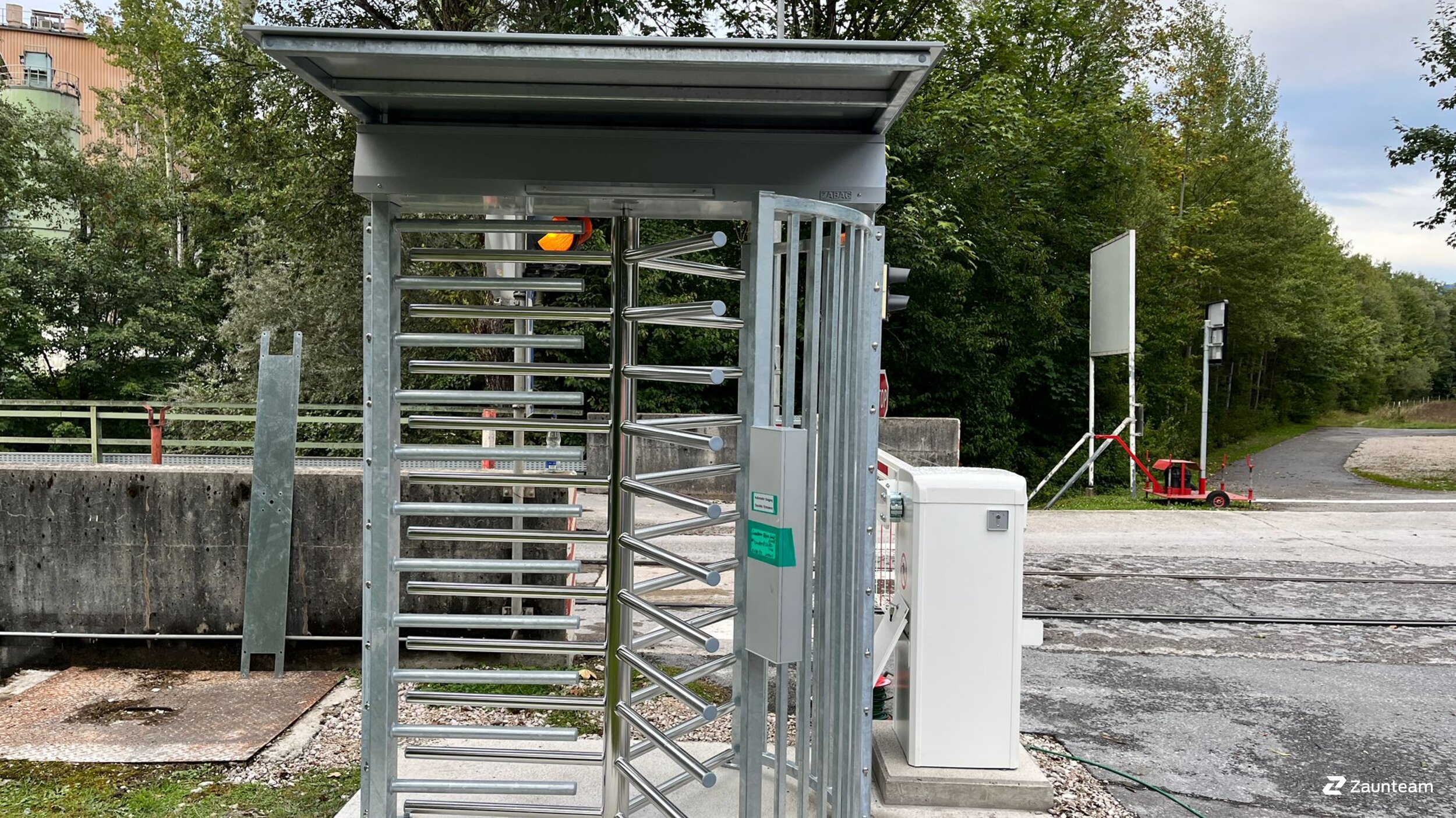 Portes et Passantes de 2023 à 6682 Vils Autriche de Zaunteam Allgäu.