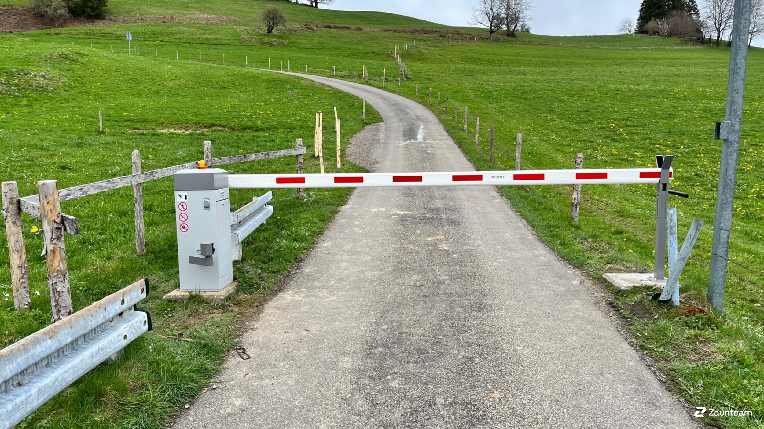 Portes et Passantes de 2024 à 87480 Weitnau Allemagne de Zaunteam Allgäu.