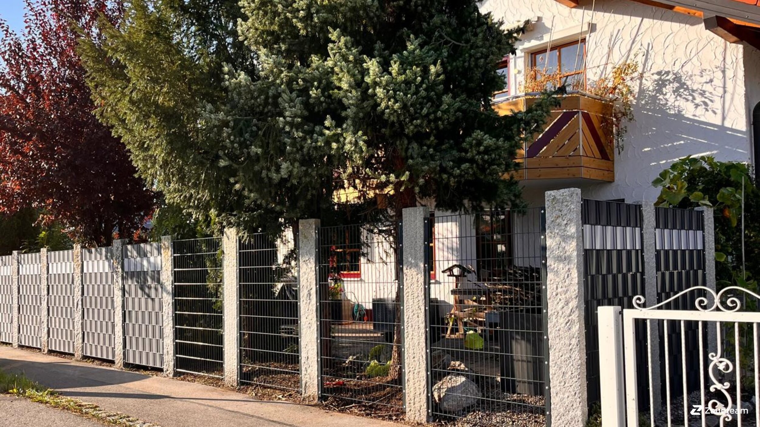 Clôture en panneau double fil de 2024 à 87437 Kempten Allemagne de Zaunteam Allgäu.