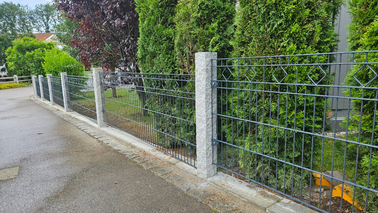 Deko-Doppelstabmattenzaun aus dem 2025 in 87437 Kempten Deutschland von Zaunteam Allgäu.