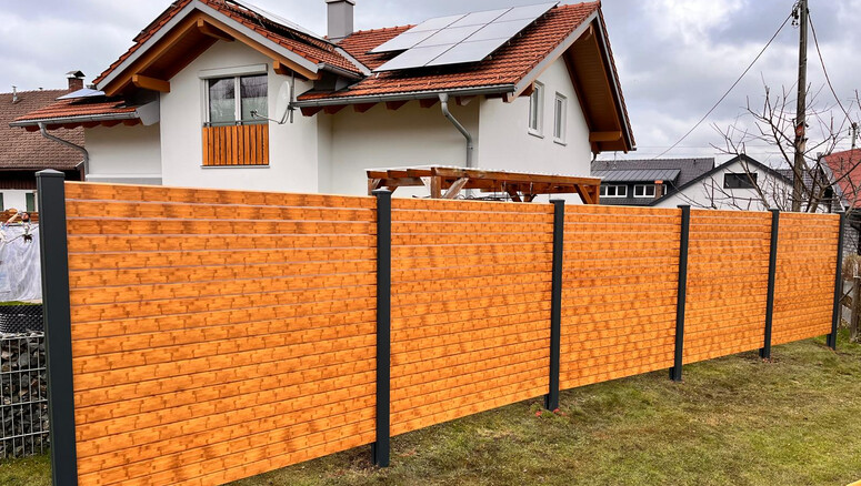 Aluminium Sichtschutz aus dem 2025 in 87466 Oy-Mittelberg Deutschland von Zaunteam Allgäu.