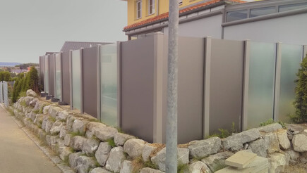 Protection brise-vue en aluminium de 2019 à 88525 Dürmentingen Allemagne de Zaunteam Oberschwaben.