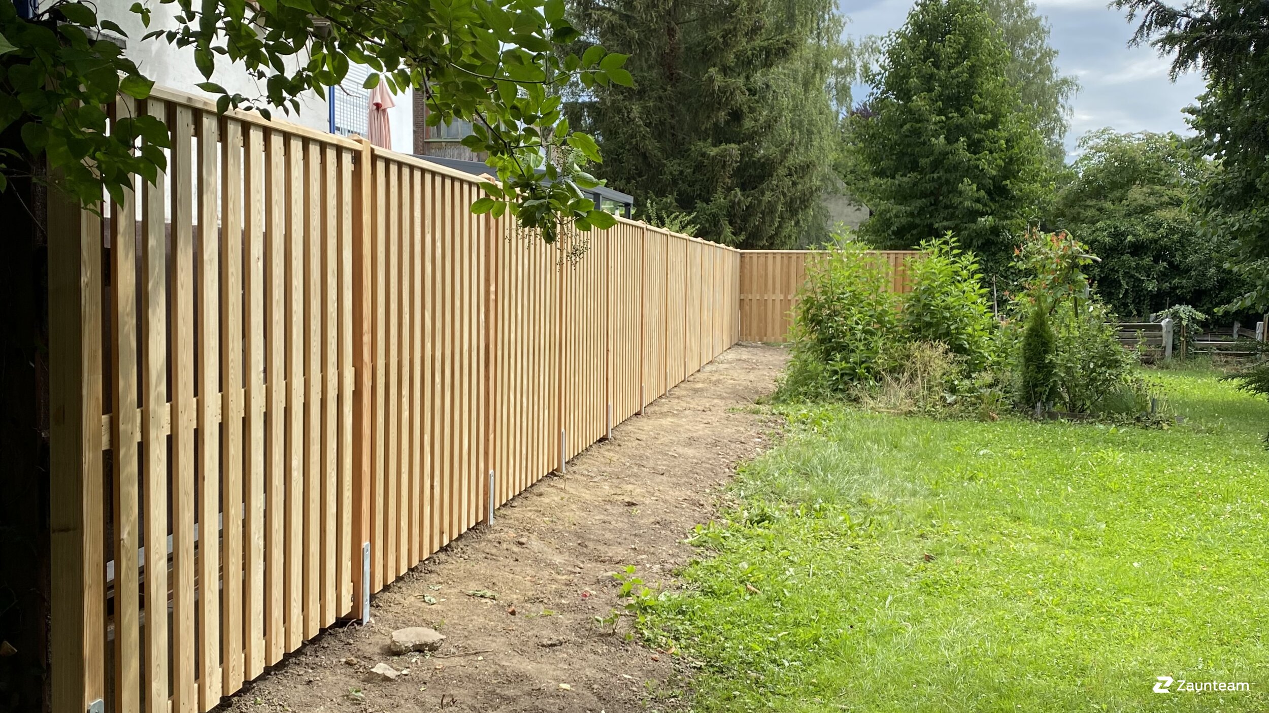 Holz Sichtschutz aus dem 2022 in 88400 Laupheim Deutschland von Zaunteam Oberschwaben.