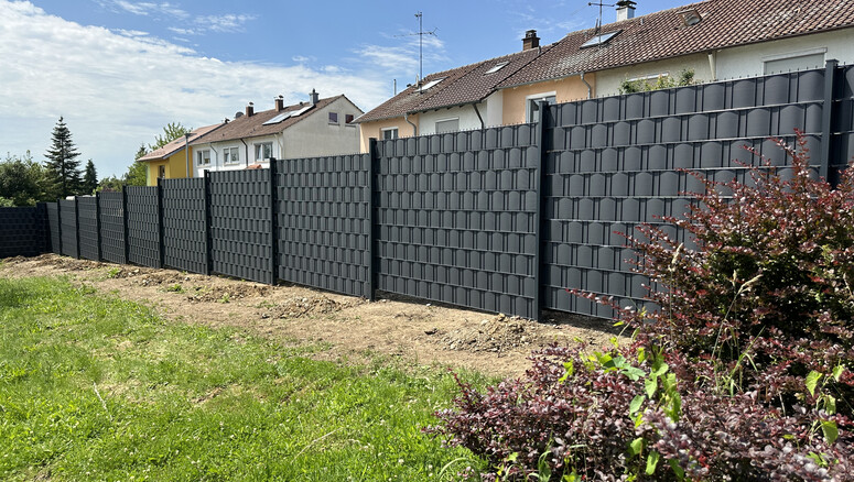 Protection brise-vue en tressage de 2024 à 88400 Biberach Allemagne de Zaunteam Oberschwaben.