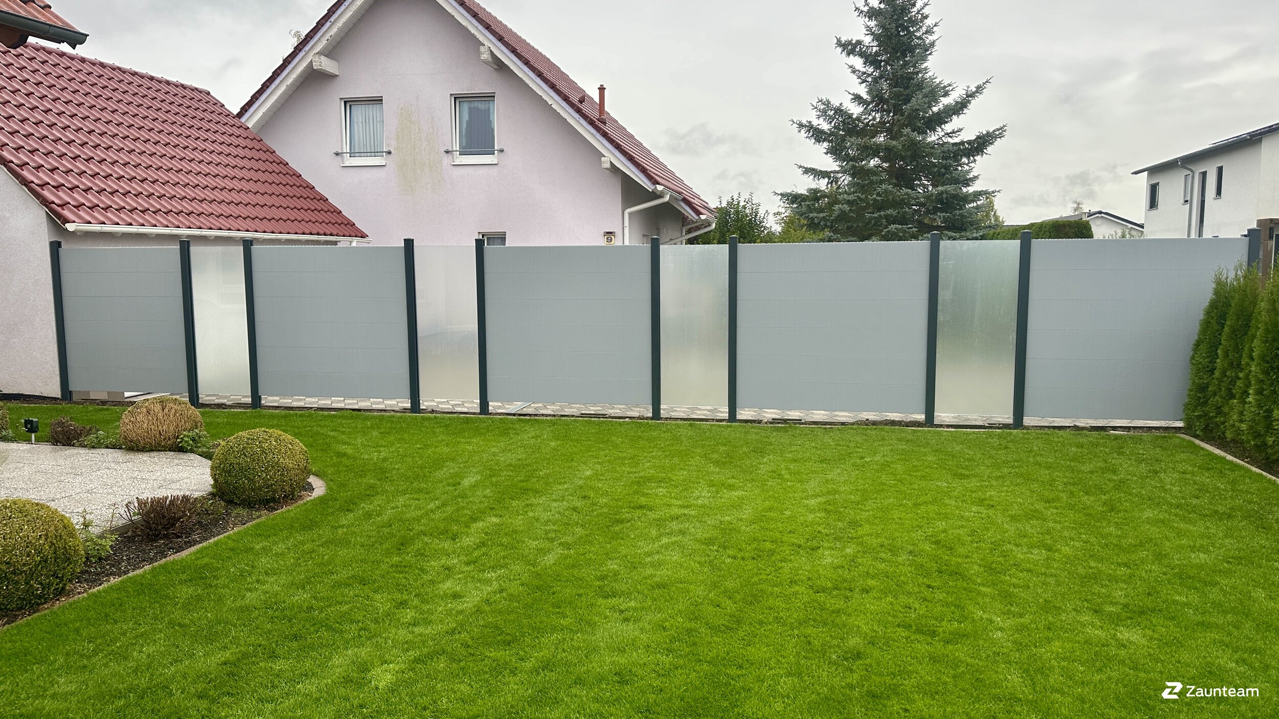 Aluminium Sichtschutz aus dem 2024 in 88422 Bad Buchau Deutschland von Zaunteam Oberschwaben.