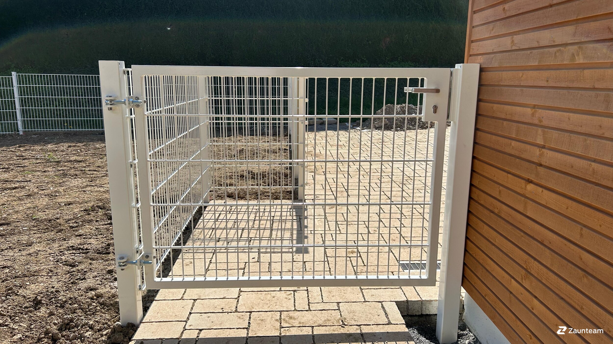 Doppelstabmattenzaun aus dem 2025 in 88427 Bad Schussenried Deutschland von Zaunteam Oberschwaben.