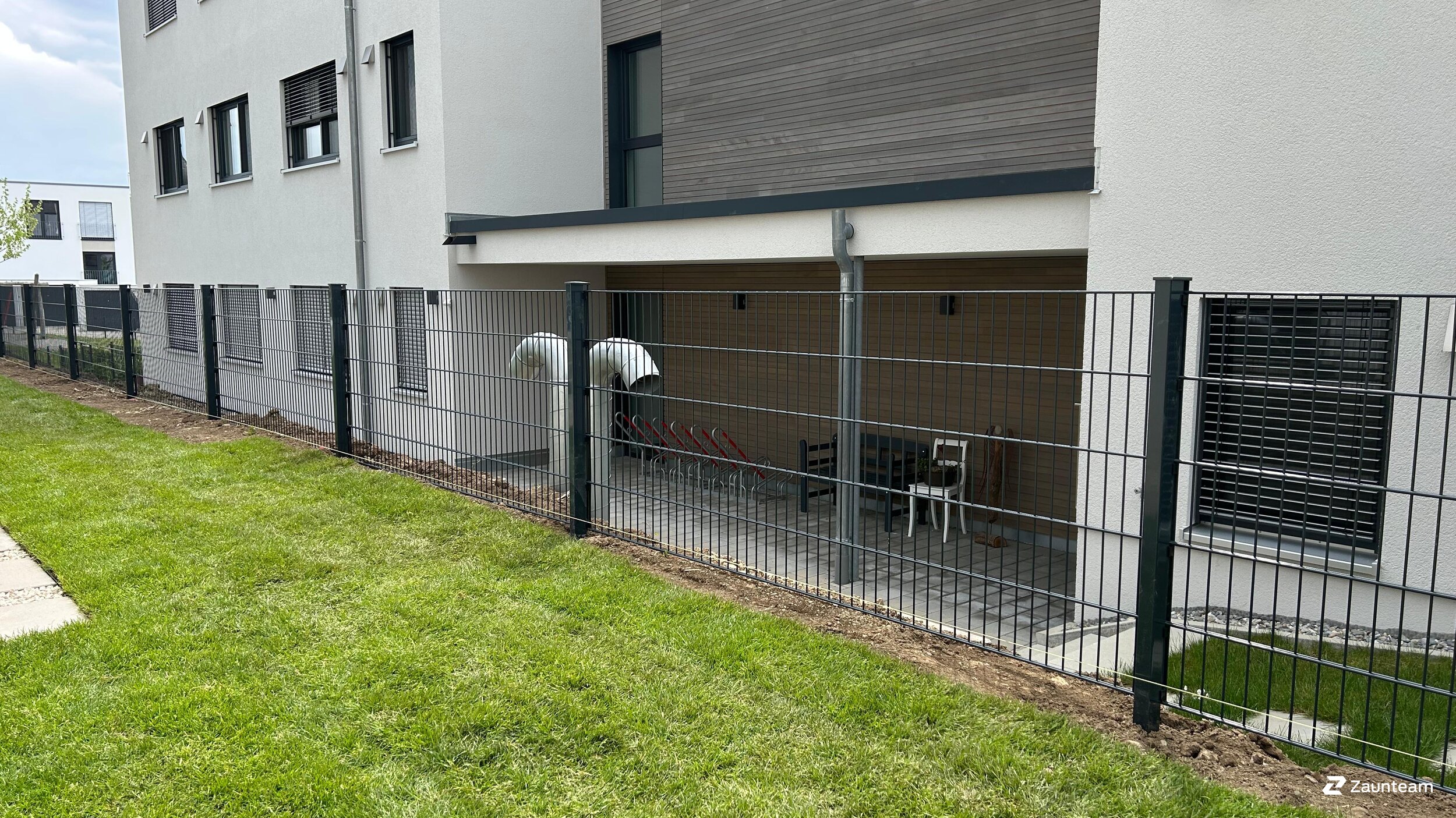 Clôture en panneau double fil de 2025 à 88427 Bad Schussenried Suisse de Zaunteam Oberschwaben.