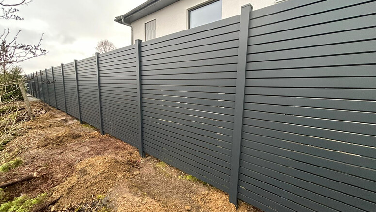 Aluminium Sichtschutz aus dem 2026 in 88471 Laupheim Deutschland von Zaunteam Oberschwaben.