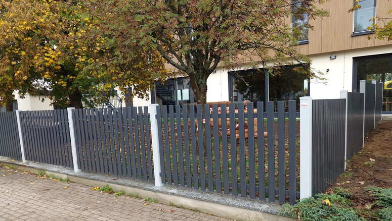 Aluzaun aus dem 2025 in 98701 LG Großbreitenbach Deutschland von Zaunteam Thüringer Wald.