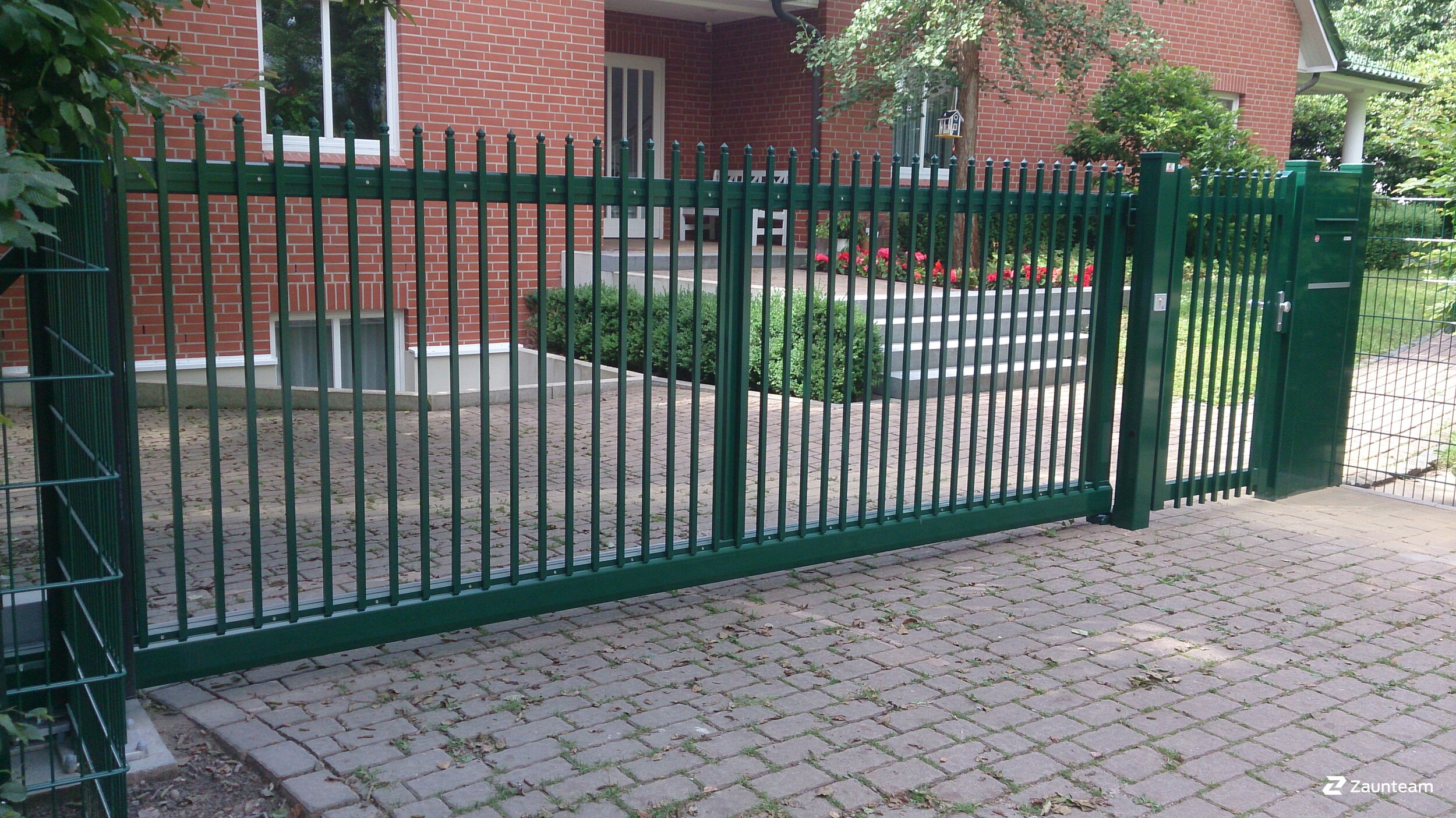 Automatische Tore aus dem 2016 in 21465 Wentorf bei Hamburg Deutschland von Zaunteam Hamburg-Ost.