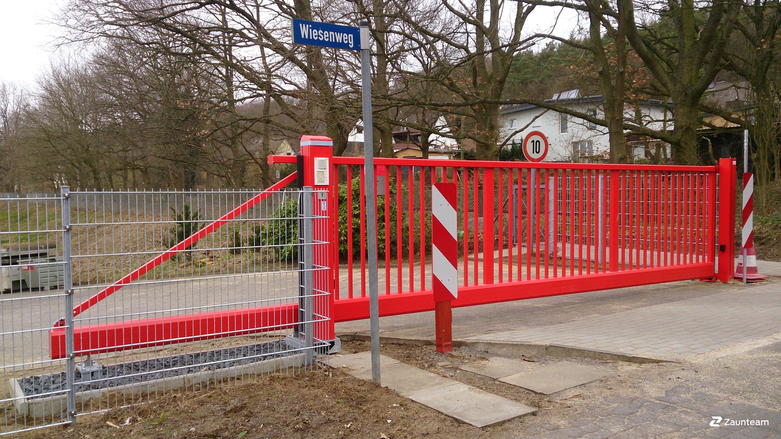 Automatische Tore aus dem 2019 in 21039 Börnsen Deutschland von Zaunteam Hamburg-Ost.