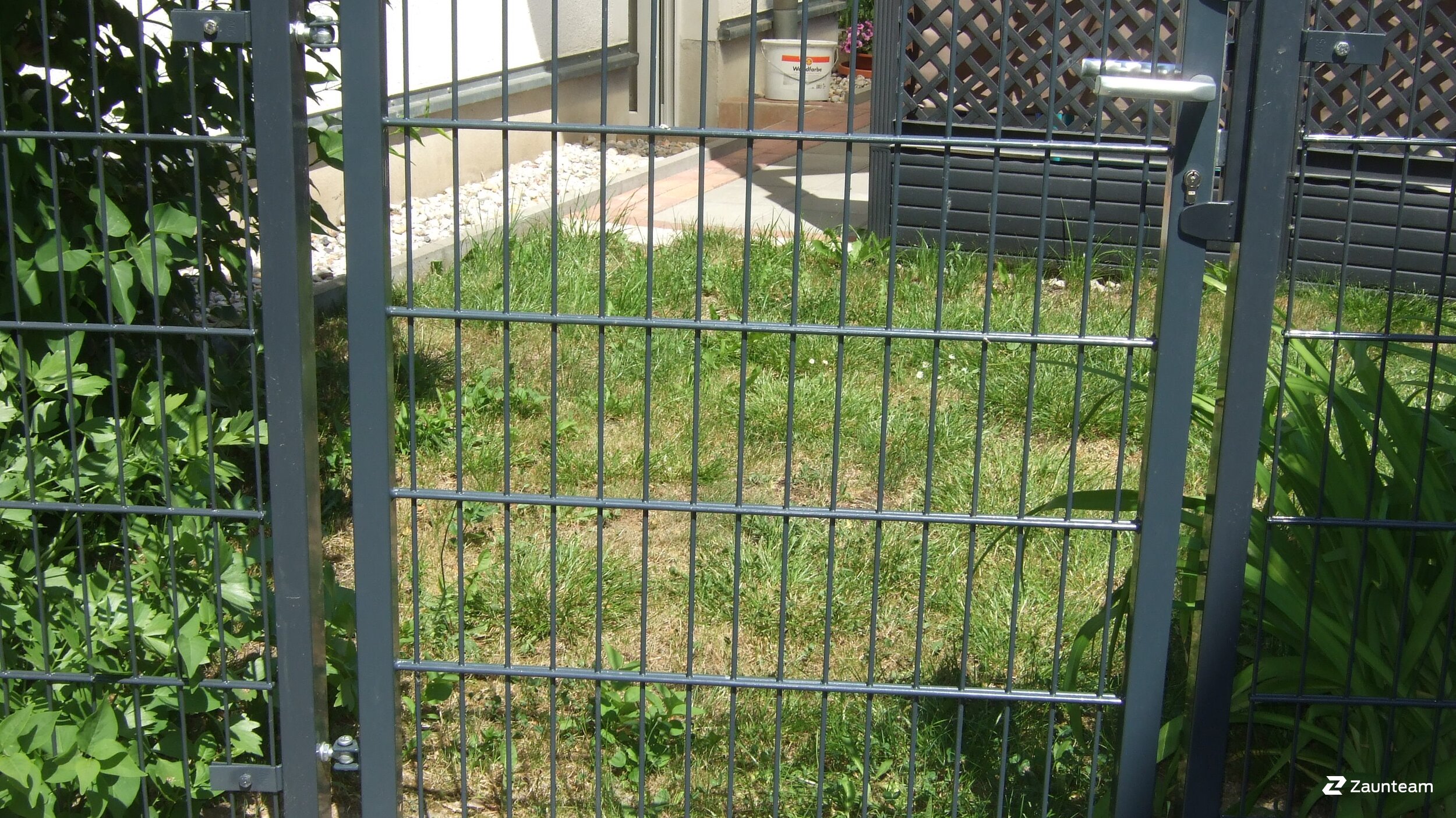 Doppelstabmattenzaun aus dem 2017 in 04741 Roßwein Deutschland von Zaunteam Mittelsachsen.