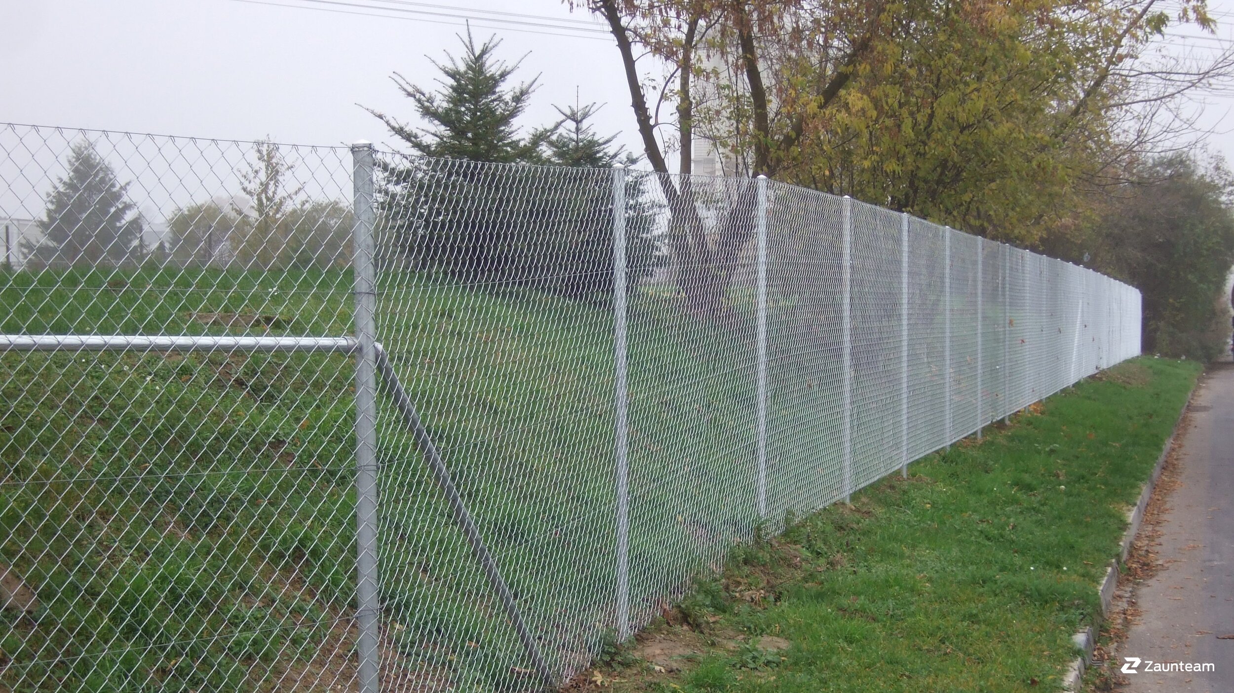 Grillage simple torsion de 2017 à 04749 Ostrau Allemagne de Zaunteam Mittelsachsen.