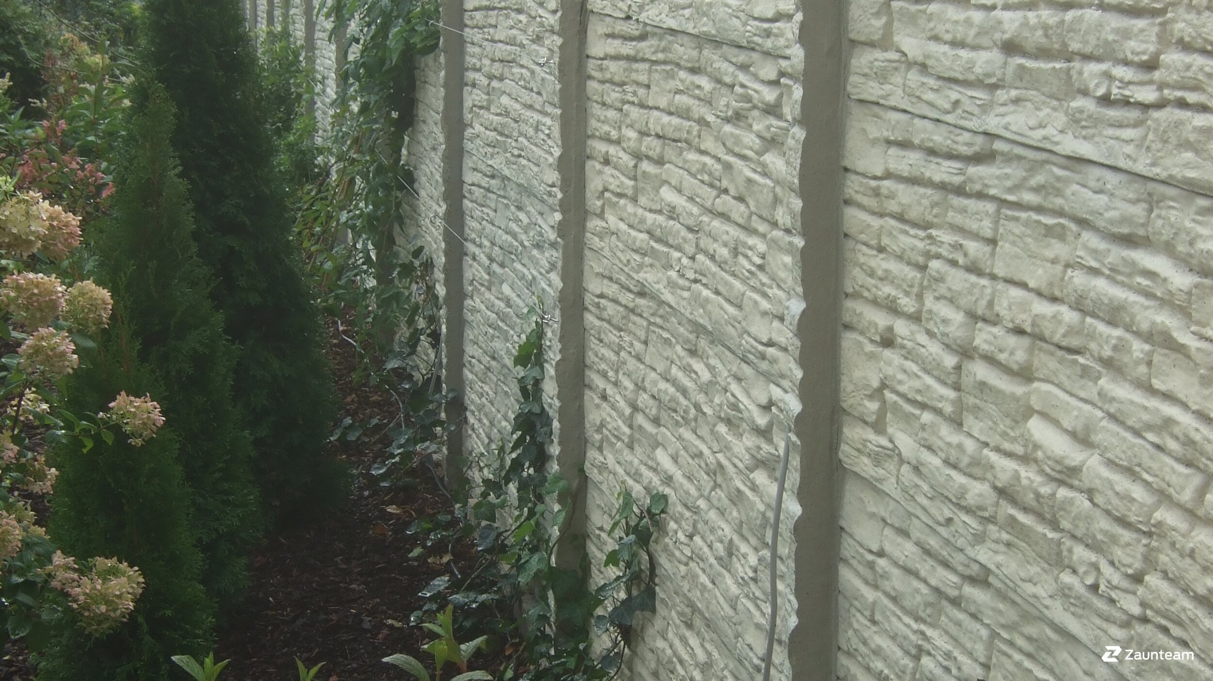 Betonzaun aus dem 2019 in 09130 Chemnitz Deutschland von Zaunteam Mittelsachsen.