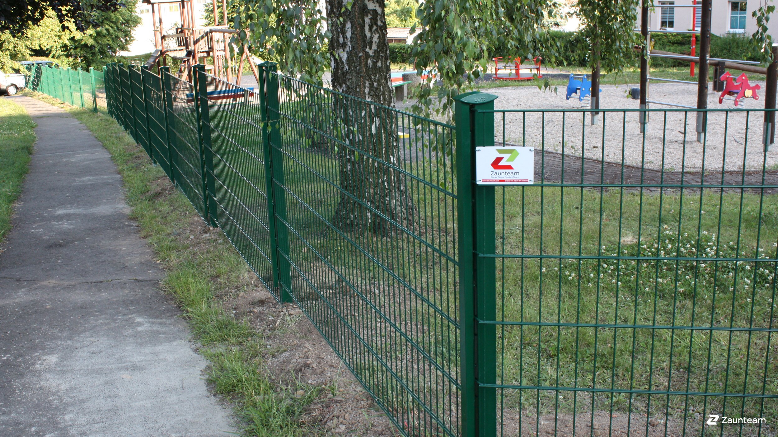 Doppelstabmattenzaun aus dem 2025 in 04741 Roßwein Deutschland von Zaunteam Mittelsachsen.