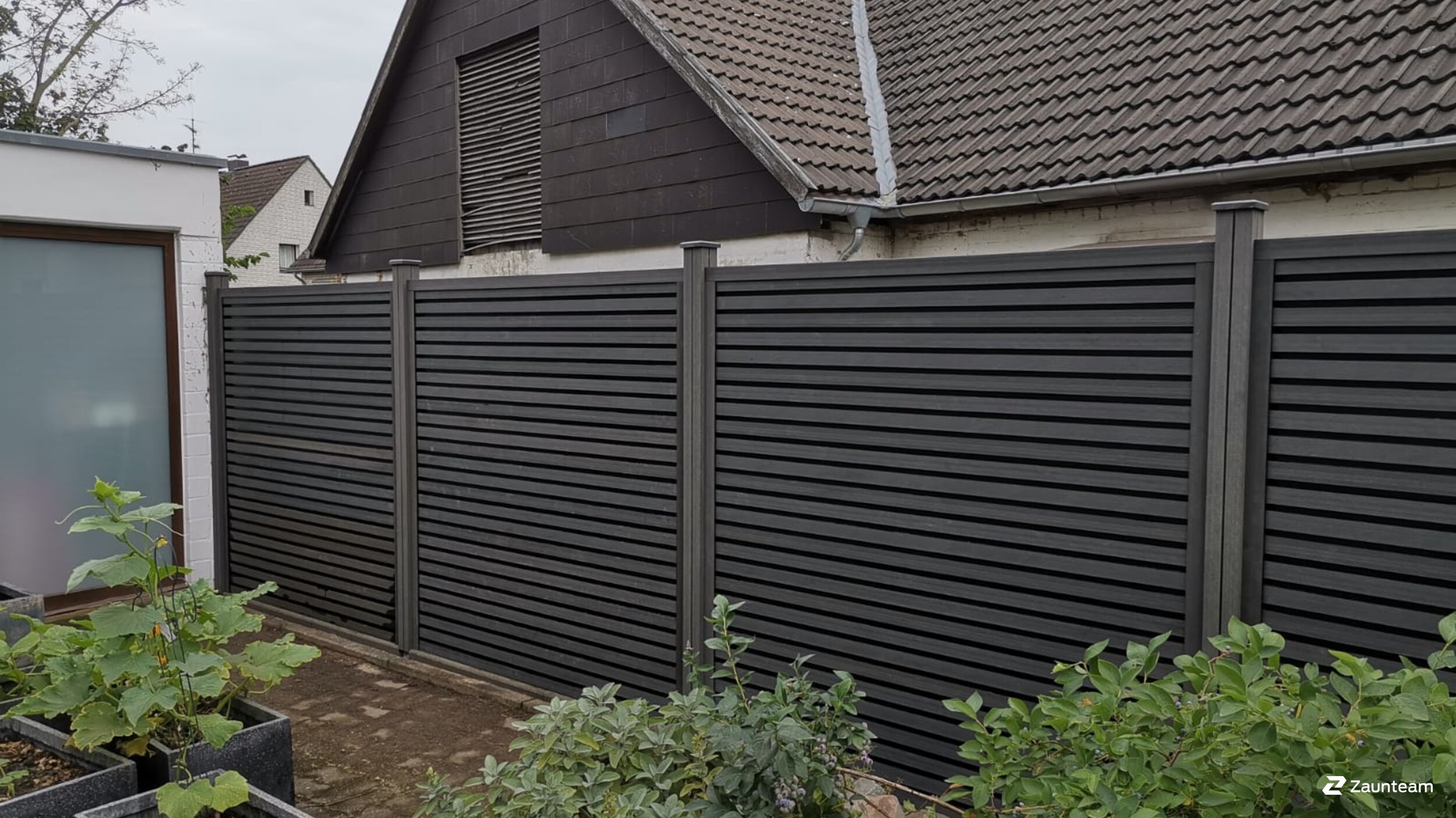 WPC Sichtschutz aus dem 2019 in 40670 Meerbusch Deutschland von Franchise AG.