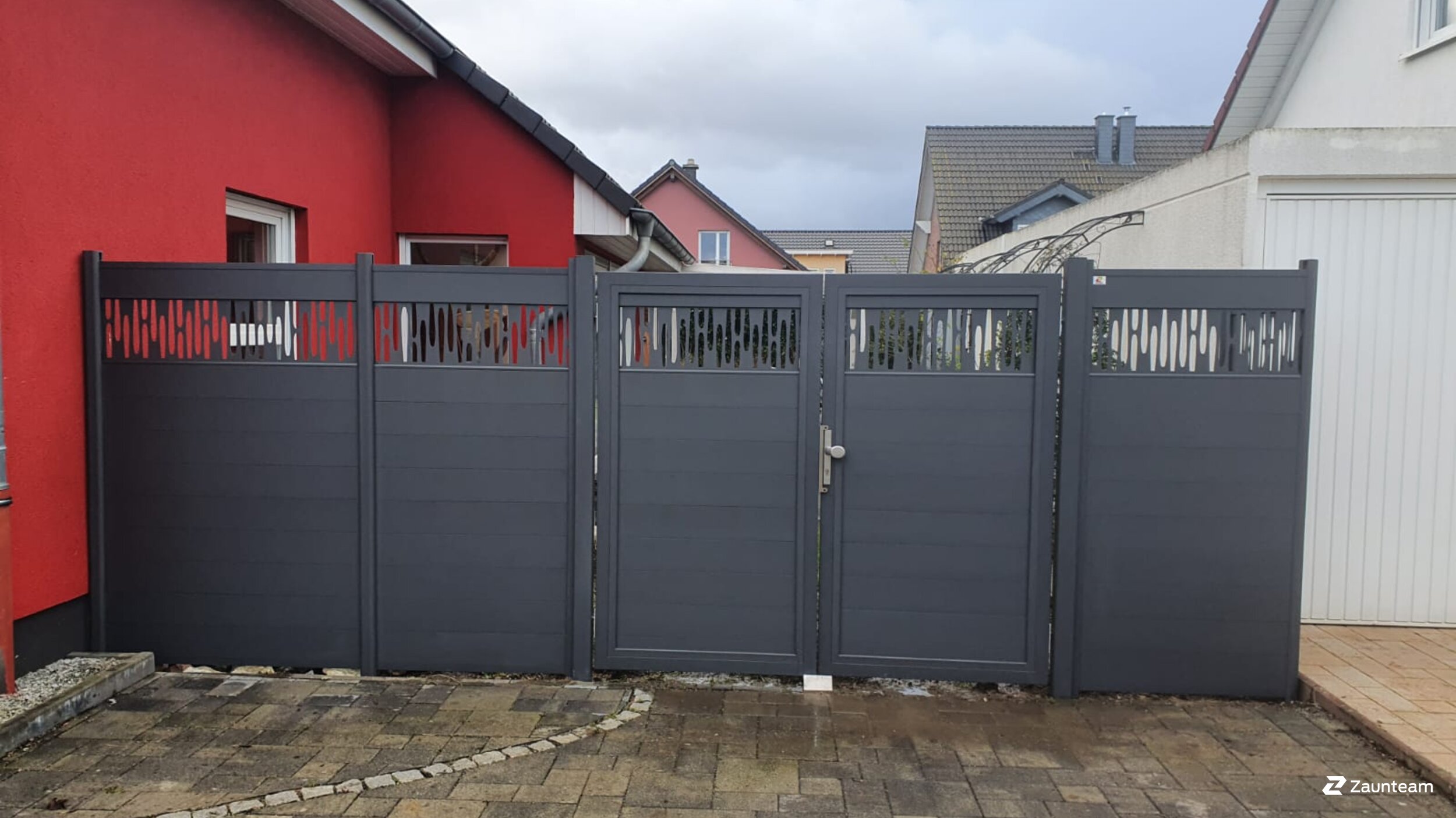 Aluminium Sichtschutz aus dem 2021 in 41569 Rommerskirchen Deutschland von Franchise AG.