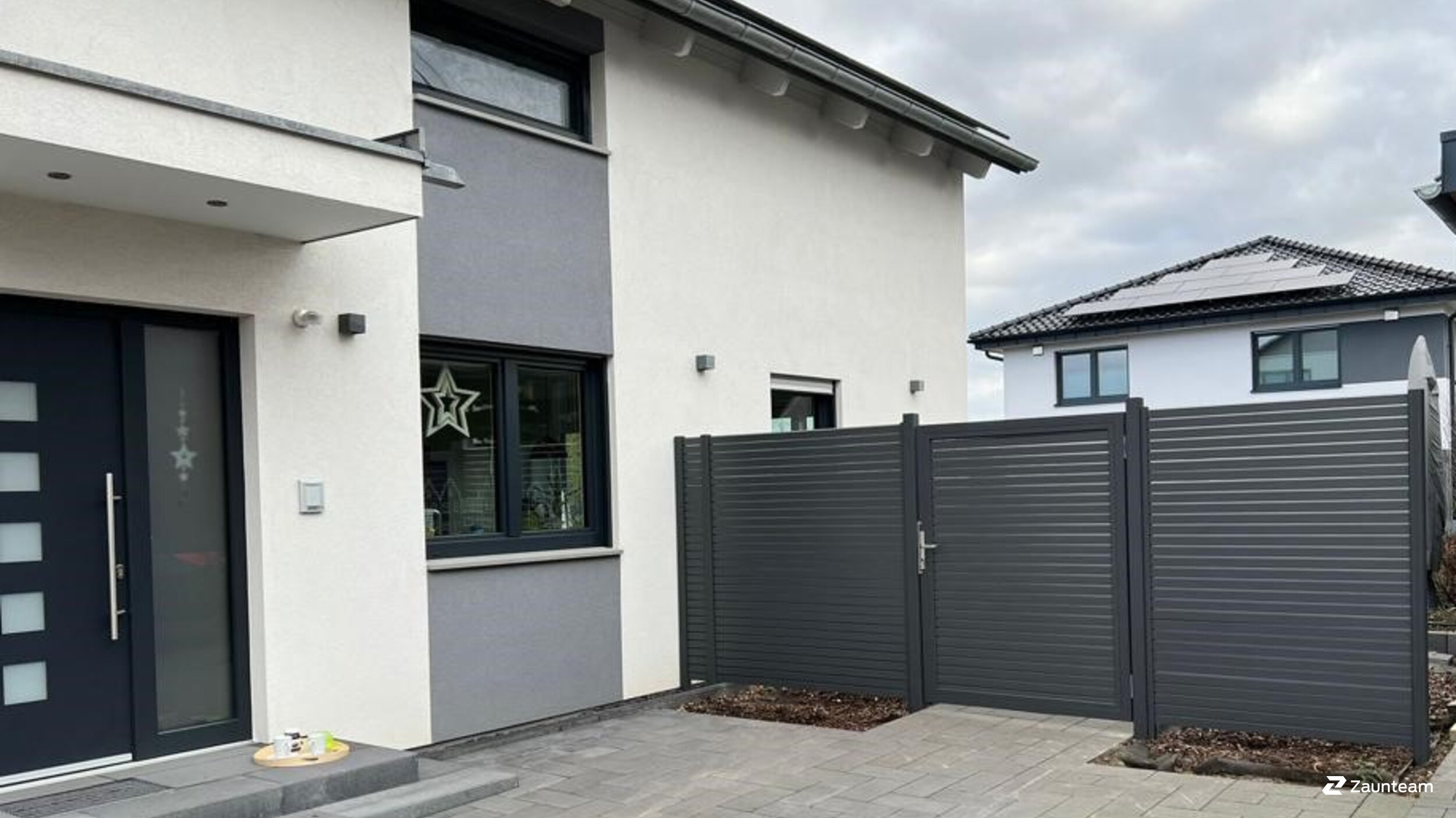 Aluminium Sichtschutz aus dem 2022 in 41569 Rommerskirchen Deutschland von Franchise AG.