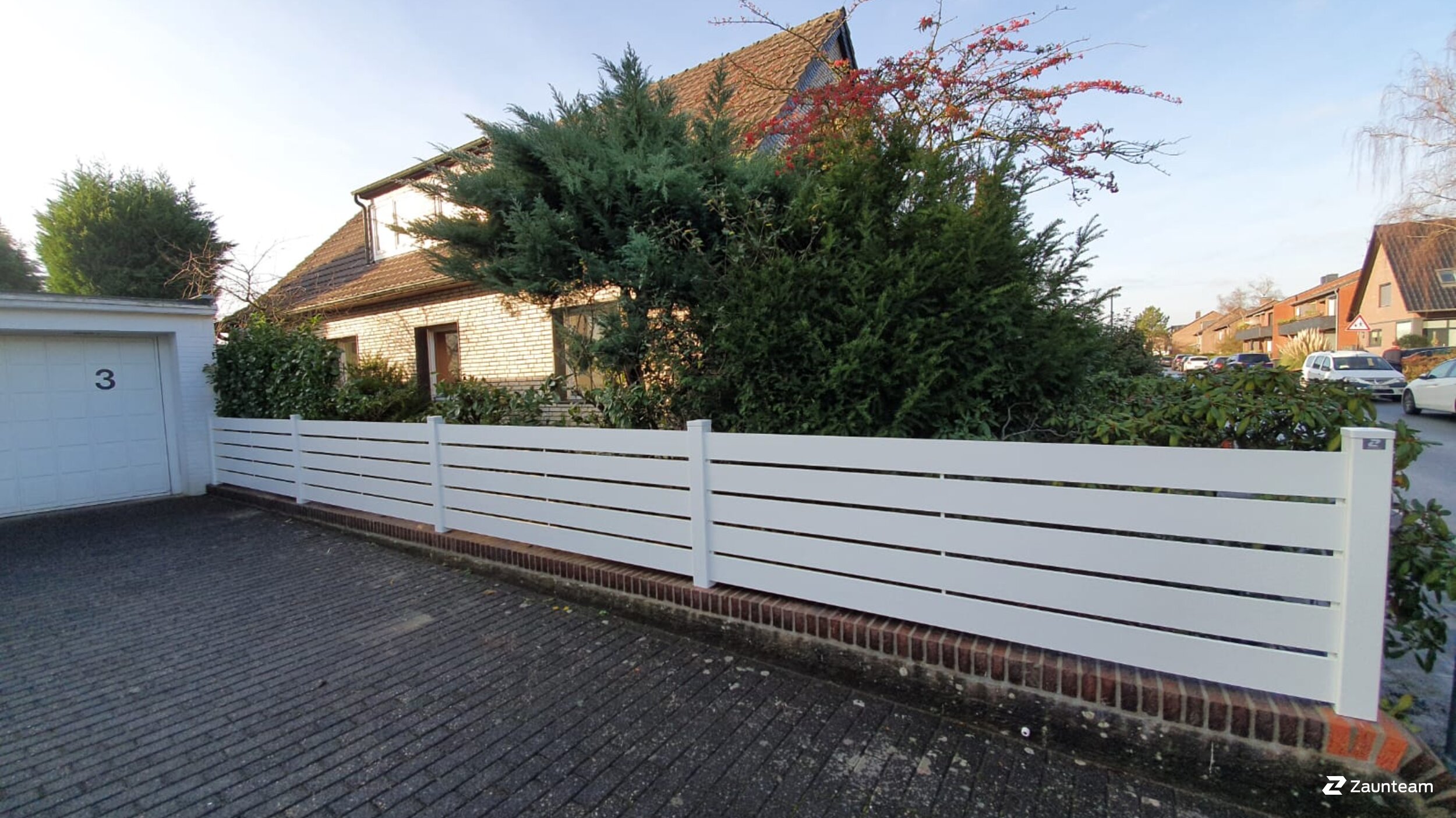 Aluminium Sichtschutz aus dem 2020 in 40668 Meerbusch Deutschland von Franchise AG.