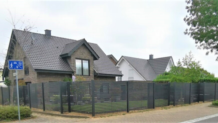 Protection brise-vue en aluminium de 2021 à 41363 Jüchen Allemagne de Franchise AG.