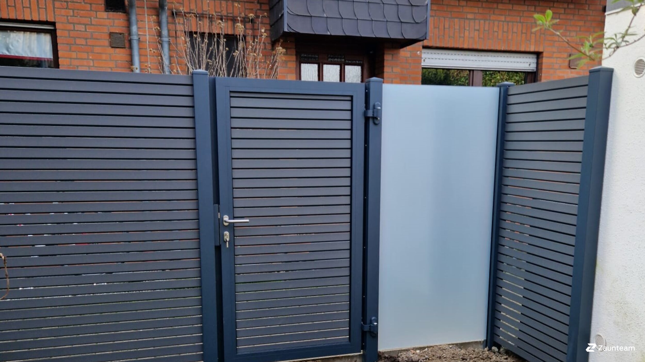 Aluminium Sichtschutz aus dem 2023 in 41469 Neuss Deutschland von Franchise AG.