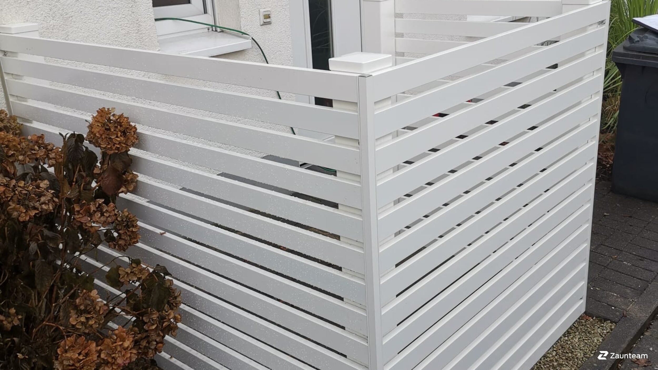 Aluminium Sichtschutz aus dem 2023 in 41470 Neuss Deutschland von Franchise AG.