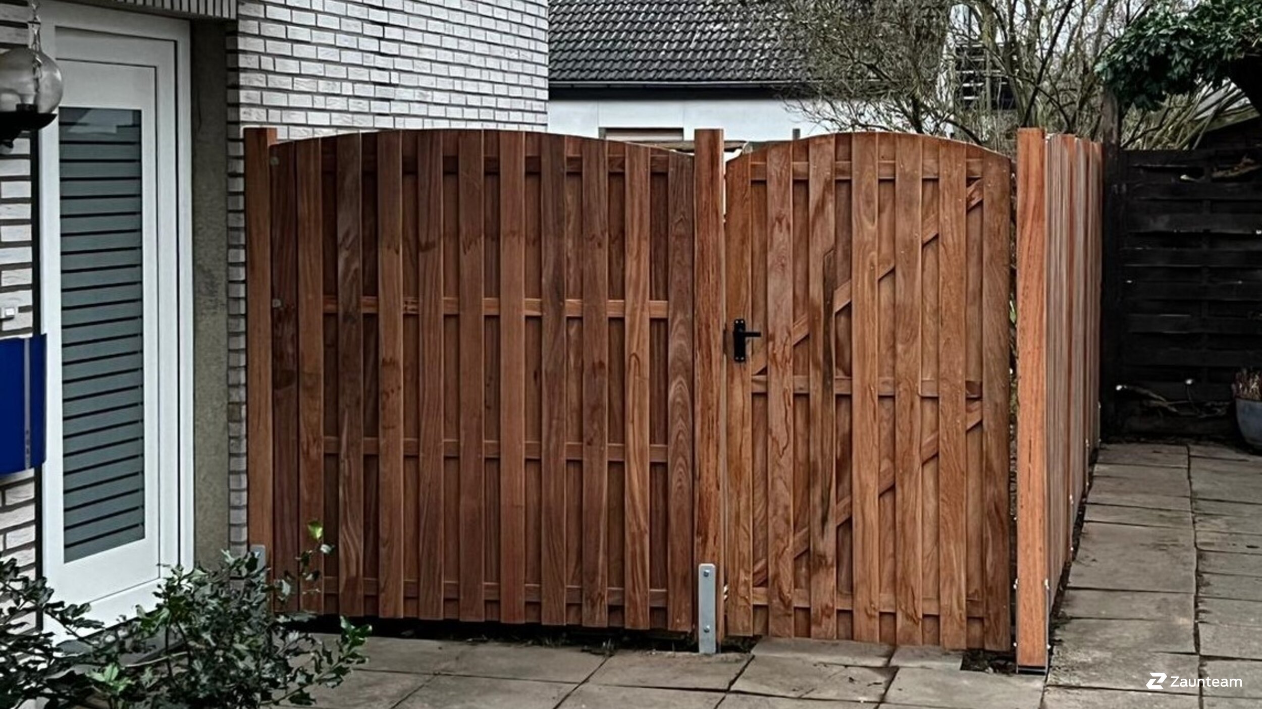 Holz Sichtschutz aus dem 2023 in 41564 Kaarst Deutschland von Franchise AG.