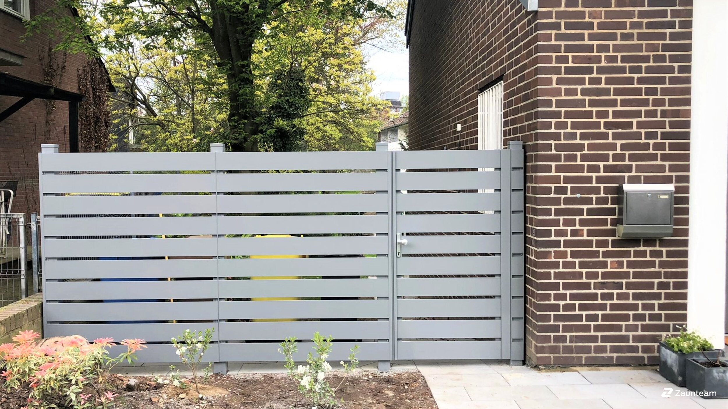 Aluminium Sichtschutz aus dem 2023 in 41464 Neuss Deutschland von Franchise AG.