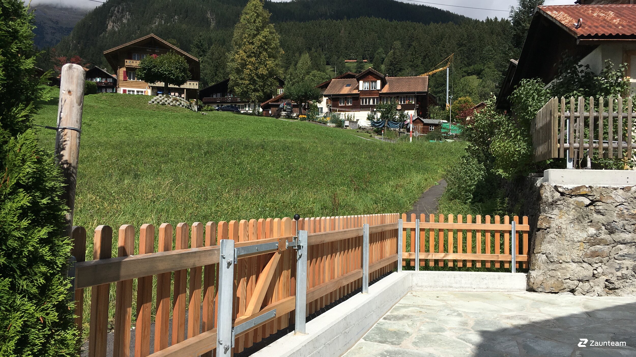 Holz Sichtschutz aus dem 2017 in 3818 Grindelwald Schweiz von Zaunteam Berner Oberland.