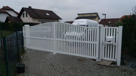 Automatische Tore aus dem 2019 in 67688 KL-Rodenbach Deutschland von Zaunteam Kaiserslautern.