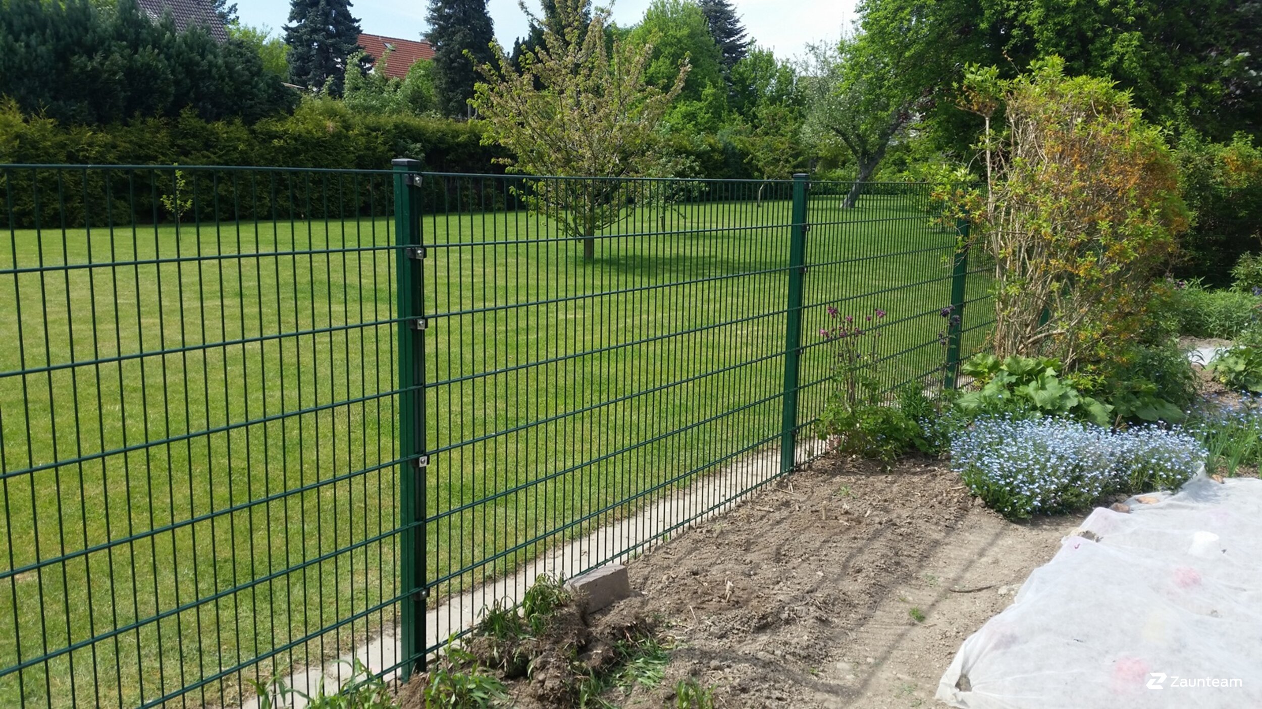 Doppelstabmattenzaun aus dem 2016 in 30989 Gehrden Deutschland von Zaunteam Hannover.