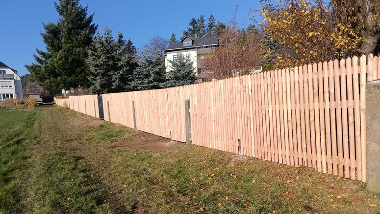 Palisadenzaun aus dem 2025 in 01744 Malter Deutschland von Zaunteam Dresden-Süd.